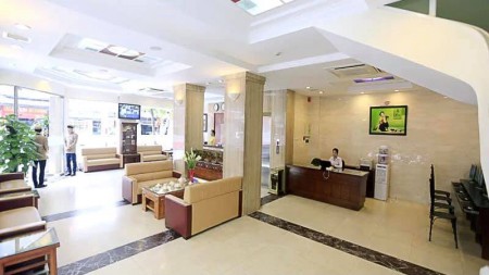 Bán khách sạn 3* lô góc, Khu vực thu hút nhiều khách quốc tế, xây nguy nga nhất khu vực