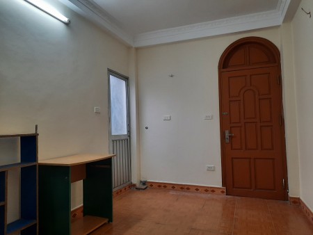 Nhỉnh 2 tỷ có nhà đẹp, Lê Văn Lương đúc kiên có 4 tầng diện tích 33m2, lhcc