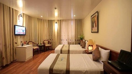 Bán khách sạn đẳng cấp mặt phố Hàng Than sổ đỏ chính chủ, thiết kế 12 tầng