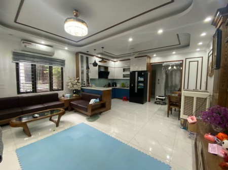 Chính chủ bán nhà mặt tiền vị trí ngõ 12 Hàm Nghi cạnh Vinhomes, 6 tầng đúc kiên cố