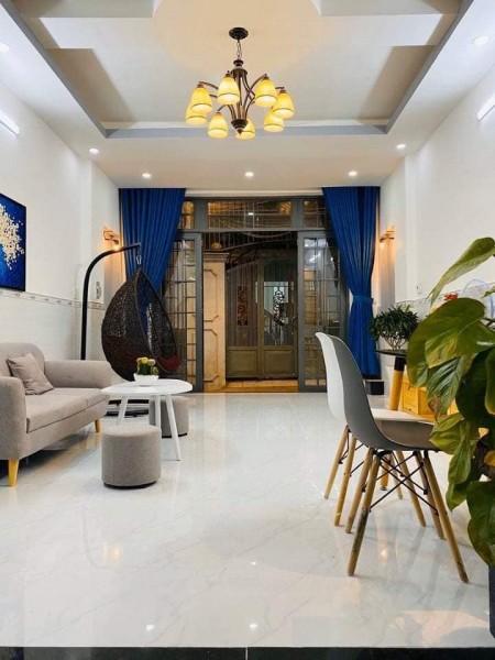 Bán nhà đẹp Hẻm xe hơi Tân Phú diện tích sử dụng 60m2, 2 tầng giá chỉ 5 tỷ