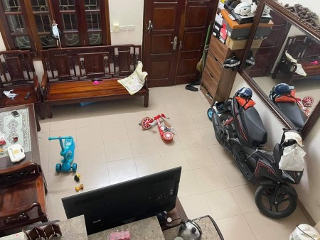 Cần Bán Gấp Nhà Ngõ Đê Tô Hoàng 26m×4 tầng.Ngõ xe 3 Gác Chạy qua
