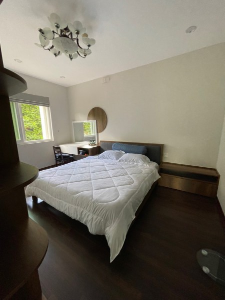 Bán căn hộ 121m2 3 ngủ Ciputra E5 sửa đẹp, full nội thất như ảnh lh 0974606535