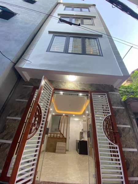 Nhà mới ngõ 467 Lĩnh Nam đẹp long lanh 10m ra ôtô dt 33m2 4 tầng giá nhỉnh 2 tỷ