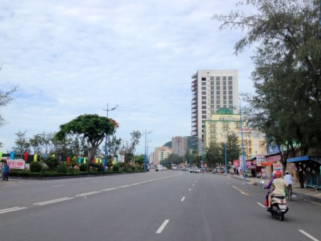 Bán rẻ lô đất xây khách sạn đẹp Khu Bãi Sau cách biển 50m, giá 17.5 tỷ