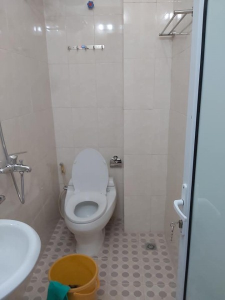 Bán nhà Cầu Giấy dt 33m2, ngõ ba gác nhà đẹp ở luôn, giá 3.75 tỷ, lh 0961427470
