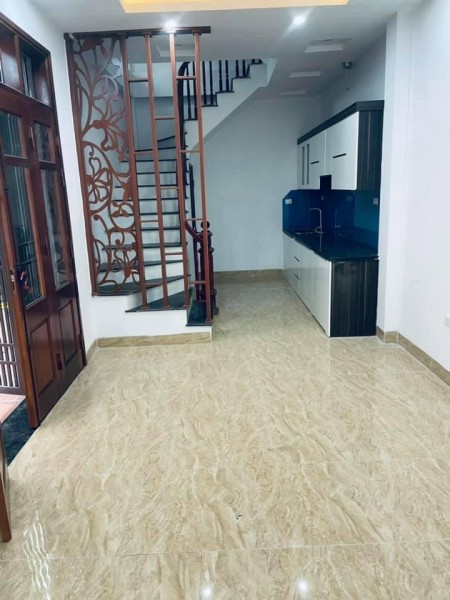Nhà Xuân Phương ô tô đỗ, mặt tiền 9 m giá chỉ 2.4 tỷ, sổ đỏ chính chủ, pháp lí chuẩn