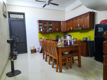 Cần bán gấp nhà phố Vọng, dt 76m2, 5 tầng, ngõ to thoáng, 2 mặt ngõ gần phố, giá 5.45 tỷ