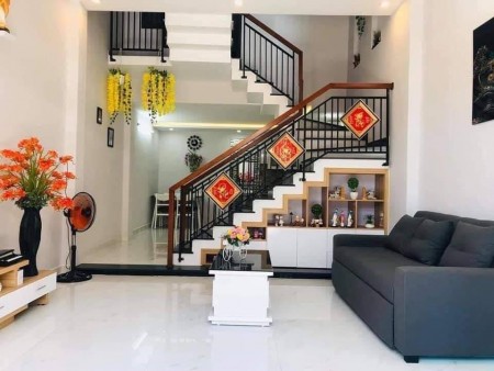 Bán nhà Mỹ Đình, 2 mặt thoáng, ô tô qua nhà diện tích sử dụng 34m2 giá 2,9 tỷ