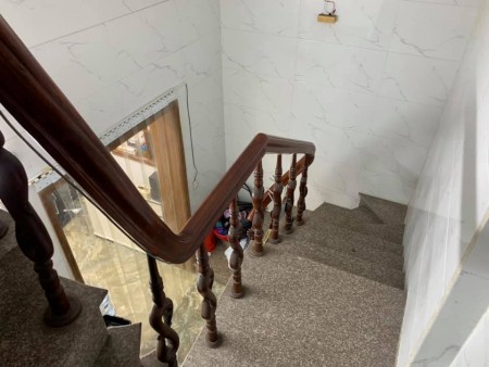 Nhà 3 tầng Mặt Đường Chùa Hàng. Mặt tiền 5,54m giá 4,3 tỷ Mặt đường sầm uất