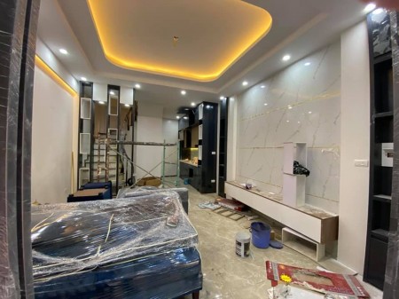 Bán nhà nguyên căn mới kính kong, phố Lò Đúc, 7 tầng, dt 50m2, mt 6m giá bán 7,8 tỷ