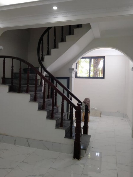 Bán nhà Linh Đàm Quận Hoàng Mai dt 36m2 xây 4 tầng mt 4m suýt 2.9 tỷ ( có thương lượng )