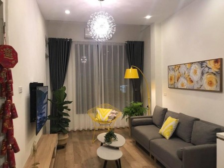 Bán nhà nguyên căn Cầu Giấy, ô tô đỗ tận nhà dt 40m2, 4 tầng, giá chỉ 5 tỷ, lhcc