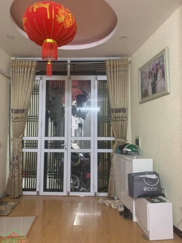 Bán nhà Bùi Xương Trạch, Thanh Xuân 32m2, 5T, ô tô, KD, giá chỉ 2,5 tỷ.