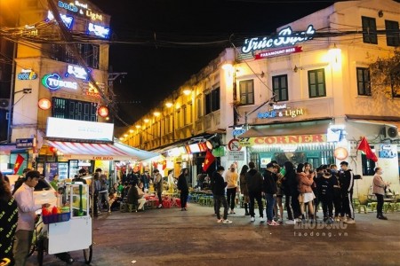 Bán nhà 3 tầng ngõ ô tô tránh, kinh doanh lời 100 triệu/tháng, giá 4.3 tỷ, lhcc