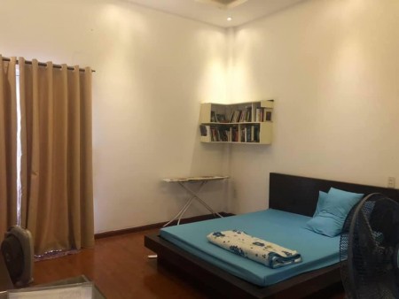 Bán nhà Lầu hẻm cách mạng tháng 8, phường 6, Tân Bình, dt 68m2 giá mùa dịch: lh 0904358019