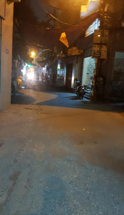 Bán nhà Hồ Tùng Mậu, ngõ thông ô tô dt 50m2, 4 tầng, mt 5m, giá mùa dịch chỉ nhỉnh 4 tỷ