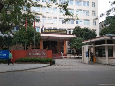 Bán nhà Chùa Láng, Nguyễn Chí Thanh ngõ rộng thoáng, sát phố 45m2x5t, giá 3,7 tỷ thương lượng tốt