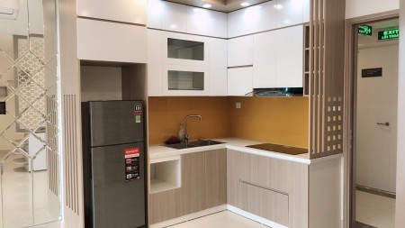 Cho thuê gấp căn hộ chính chủ 1 ngủ+1, full đồ tại Vinhomes Smart City
