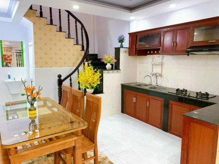 Bán Nhà Đường Âu Dương Lân, 52M, 1 Trệt, 2 Lầu, Sân Thượng Chỉ 6,5 Tỷ, Quận 8