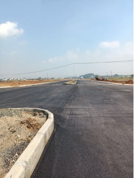 Bán lô đất kdt mới nam vĩnh yên, mặt đường 33m, gần cổng chào đường tránh