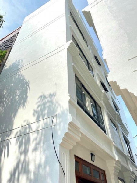 Bán nhà Thạch Bàn- Long Biên, đặc biệt hiếm, gara ô tô, diện tích 68m2, giá 4.8 tỷ