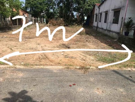 Chủ ngộp mùa dịch làm ăn thua lỗ nên ra gấp. Hẻm xe hơi. Thổ cư đủ