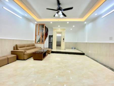 Bán giá 4.5 tỷ, 75m2, HXH, Trường Chinh, Tân Phú, Ngang 5m bề thế, sổ hồng riêng