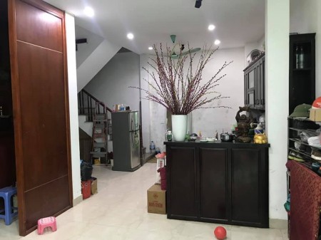 Bán nhà 60m2, 6 tầng ngay sát mặt đường trần Thái Tông giá nhỉnh 5 tỷ