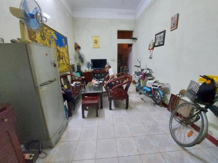 Cần tiền bán nhanh nhà phố Vọng giải phóng sổ vuông đẹp nở hậu, pháp lí sạch
