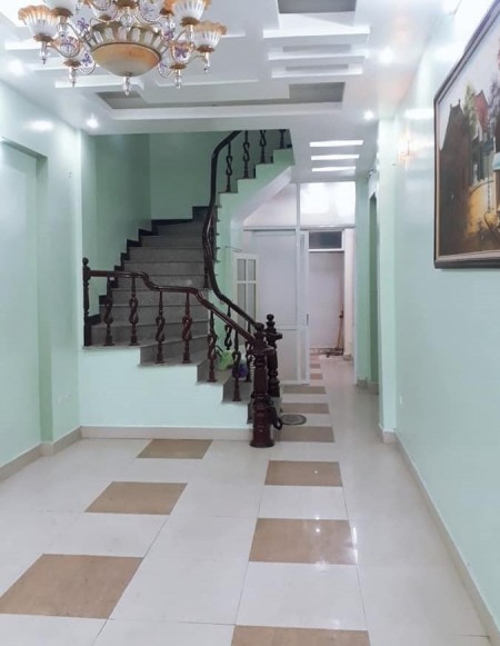 Bán nhà Khương Trung Thanh Xuân, ở ngay, dt 38m2, 4 tầng mt 4m, gần phố giá 3.33 tỷ.