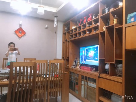 Bán nhà Gấp Hồng Hà, Hoàn Kiếm,Dtiện tích 38m2, 6 tầng Mặt tiền 6 m Giá 5 tỷ,