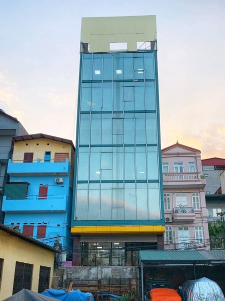 Tôi cần bán tòa nhà 10 tầng ở Cầu Giấy, Kinh doanh dòng tiền ổn định, lh 0939286833