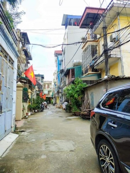 Siêu phẩm Cổ Nhuế 4 tầng, ô tô vào nhà, kinh doanh tốt, tiện ích đầy đủ, sổ đỏ phân lô