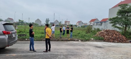 Bán đất khu tái định cư ven khu công nghiệp, giá bán 10 triệu/m2, liên hệ chính chủ