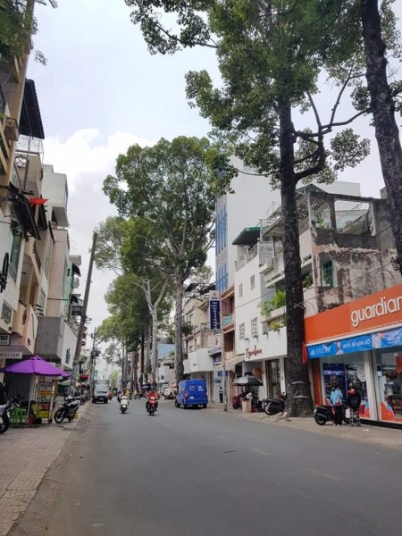  Bán nhà HXH Trần Quang Diệu,Quận 3,75m2 ,3 tầng, ngang 4.3m, chỉ 11 tỷ .
