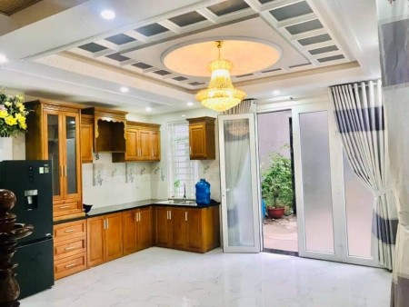 Nhà 4 tầng dt 40m2 hẻm ô tô Nguyễn Thượng Hiền f5 Bình Thạnh,Giá Sock