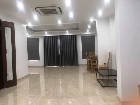 Quá Hot, Bán Nhà Mặt Phố Trần Duy Hưng 5 Tầng,Thang Máy, MT 5,5m, DT 65m Giá 28,5 Tỷ