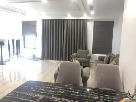 Bán Nhà Mặt Phố Trần Duy Hưng, DT 61m, 5 Tầng, MT 5.2M, Giá 26 Tỷ