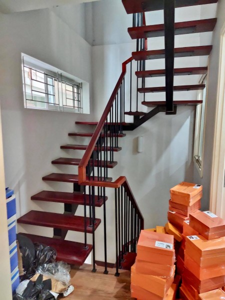 Bán nhà Trần Thái Tông, dt 40m2, lô góc full nội thất, giá bán 4.6 tỷ, lh 0961427470