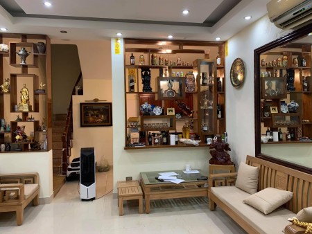 Siêu phẩm lô góc Quan Nhân, ô tô lùi cổng, dtsd 60m2, mt 6.5m, giá bán 6.8 tỷ