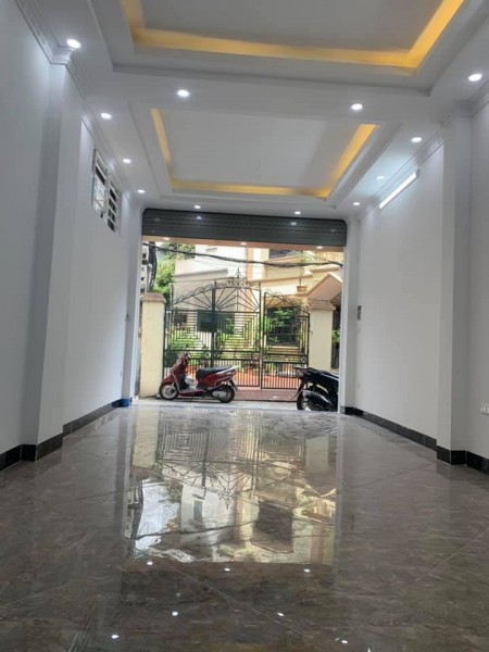 Bán nhà phố Hoàng Văn Thái, dt 62m2, ngõ 3 gác giá chỉ 6.3 tỷ, lhcc