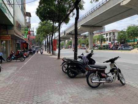 Bán nhà, vỉa hè 8m, kinh doanh cực đỉnh, mặt phố Cầu Diễn, dt 76m2, giá 14.4 tỷ