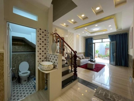 Phú Nhuận Phường 9 giá bán 3tỷ650 diện tích 21m2 1rệt 1lầu Nhà đẹp hẻm sạch sẽ