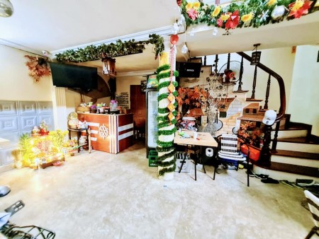 Bán Nhà 5 tầng Ôto qua nhà Phố Thái Thịnh, Đống Đa 35 m2 giá 6 tỷ LH 0964447986