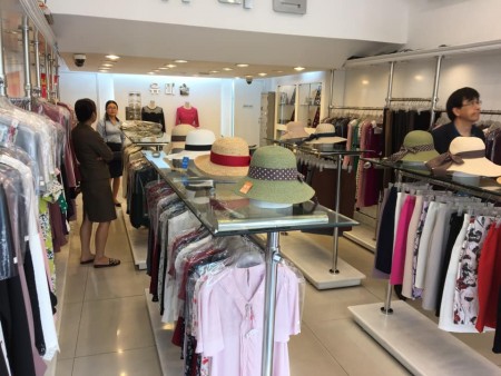 Cho thuê nhà vị trí vàng đẹp nhất mặt tiền phố Huế, Hai Bà Trưng LH 0903453998