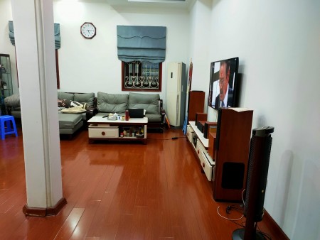 Long Lanh Siêu Đẹp Hai Bà Trưng diện tích 41m2 5 tầng đúc Giá 3.6 tỷ