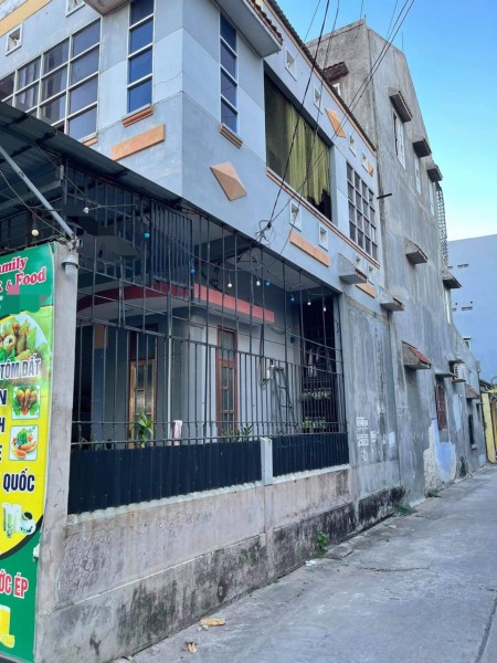 Bán Gấp Căn Nhà Mặt Phố Trung Tâm Thành Phố Tuy Hòa, giá bán 11.5 Tỷ