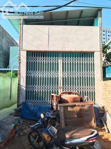 Bán gấp nhà trọ diện tích 160m2 huyện Bình Chánh, sổ hồng riêng, giá bán 3 tỉ lhcc