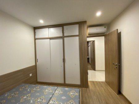 Căn hộ 3PN view hồ tại Vinhomes Smart City Tây Mỗ, điện nước giá dân